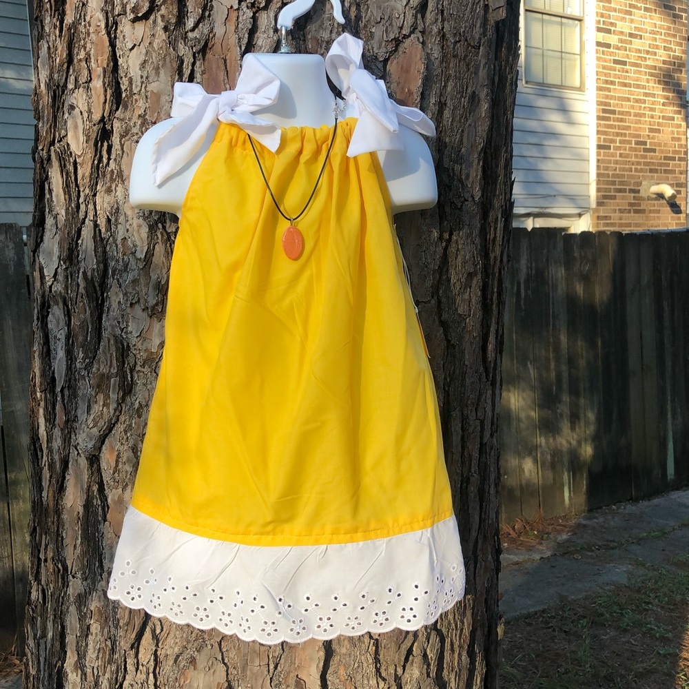 Handmade girl’s dress 👗